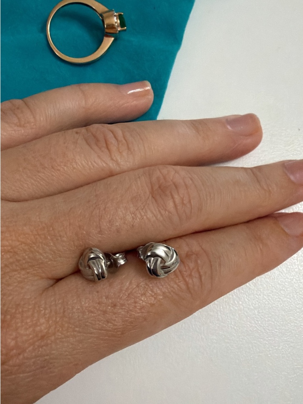 New Sterling Silver Knot Stud Earrings - Silver
